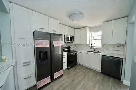 2541 Aragon Boulevard Sunrise FL 33322
