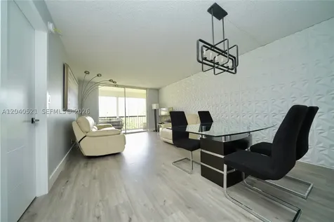 2541 Aragon Boulevard Sunrise FL 33322