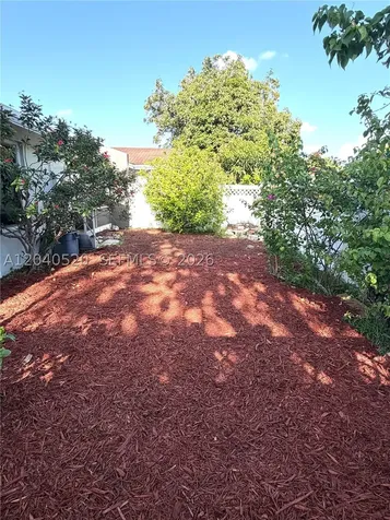360 B Lakewood Circle E Margate FL 33063