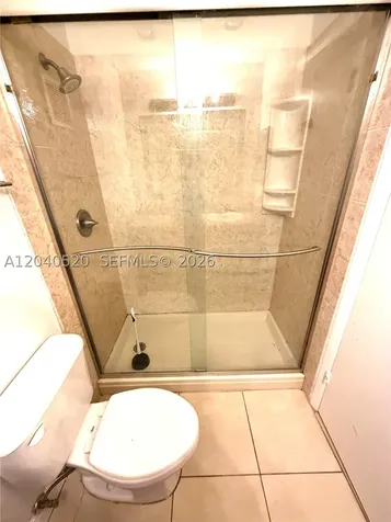 360 B Lakewood Circle E Margate FL 33063
