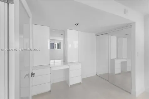 345 Ocean Drive Miami Beach FL 33139