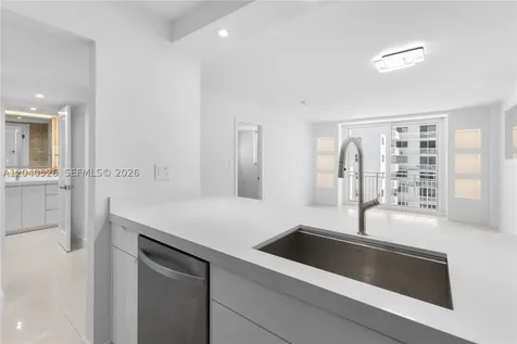 345 Ocean Drive Miami Beach FL 33139