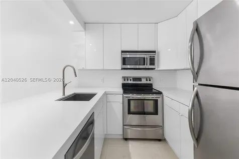 345 Ocean Drive Miami Beach FL 33139