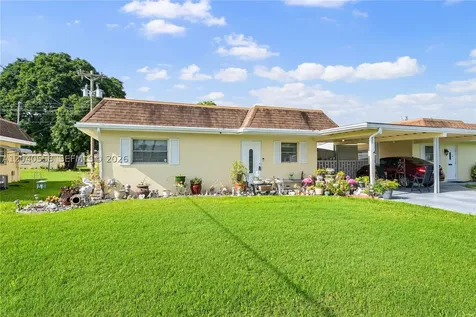 2208 Gardenia Way Lehigh Acres FL 33936