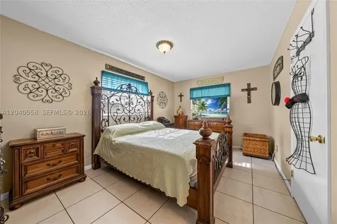 2208 Gardenia Way Lehigh Acres FL 33936