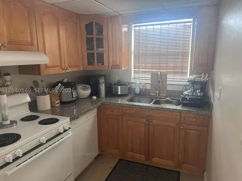 140 NW 87th Avenue Miami FL 33172