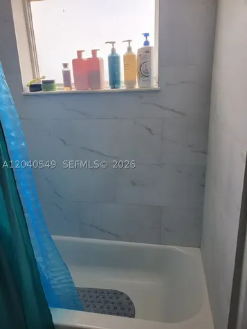 140 NW 87th Avenue Miami FL 33172
