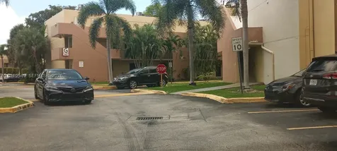140 NW 87th Avenue Miami FL 33172