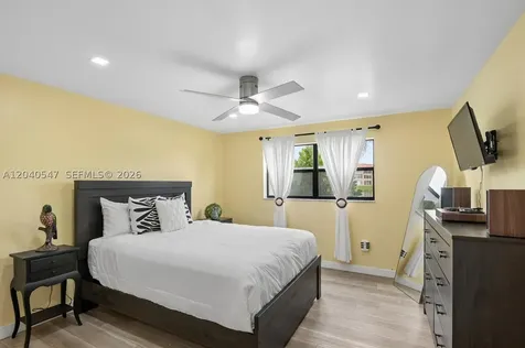 2741 N Pine Island Road Sunrise FL 33322