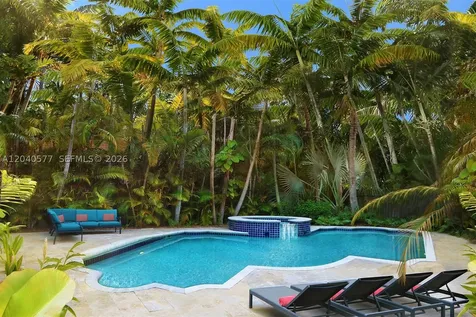 585 NE 66th Street Miami FL 33138