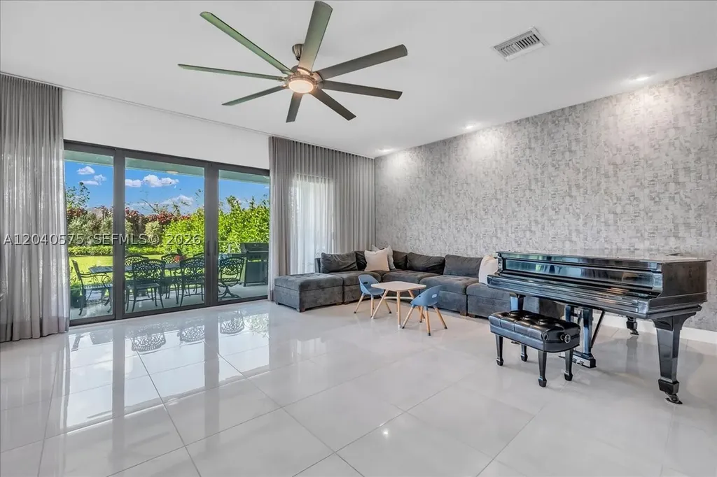 17628 Sparkling River Road Boca Raton FL 33496