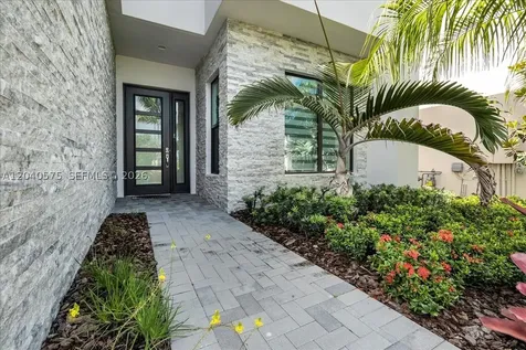 17628 Sparkling River Road Boca Raton FL 33496