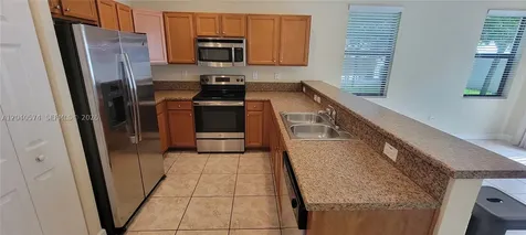 8872 W 35th Court Hialeah FL 33018