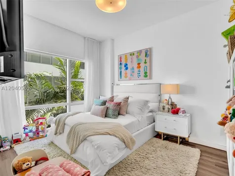 6799 Collins Avenue Miami Beach FL 33141