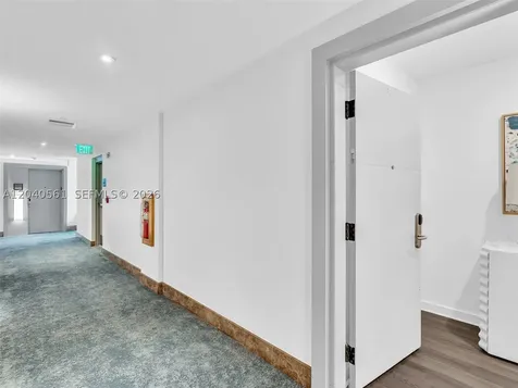 6799 Collins Avenue Miami Beach FL 33141