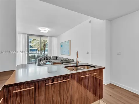 6799 Collins Avenue Miami Beach FL 33141