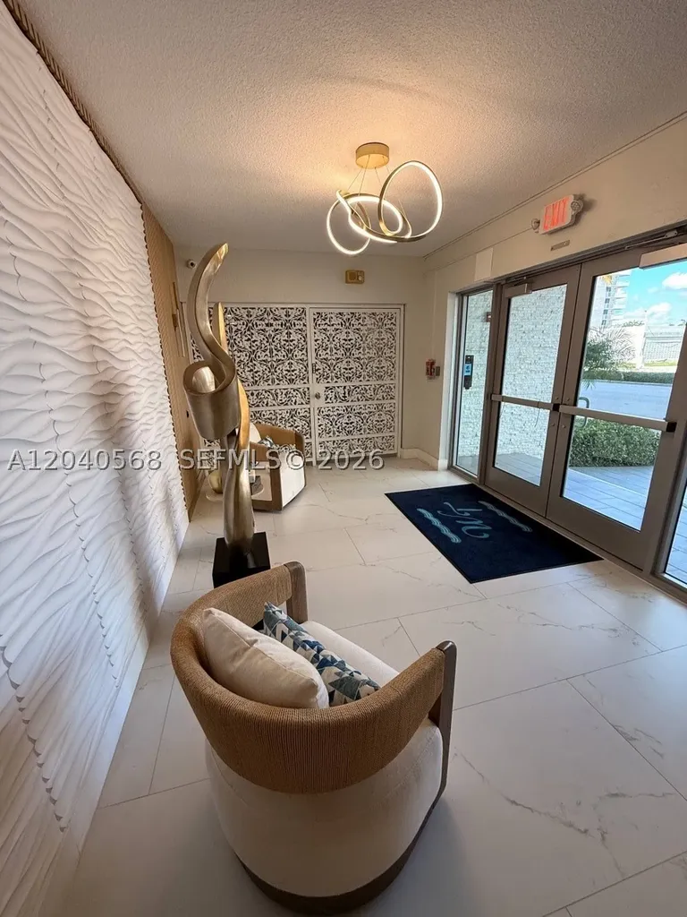1701 S Ocean Drive Hollywood FL 33019