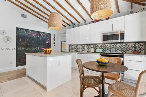 547 NE 59th Street Miami FL 33137