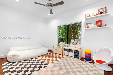 547 NE 59th Street Miami FL 33137