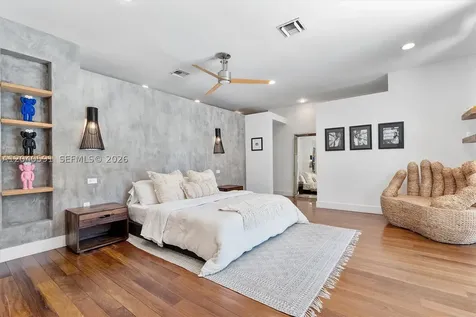 547 NE 59th Street Miami FL 33137