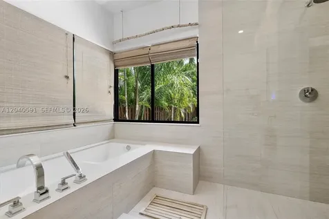547 NE 59th Street Miami FL 33137