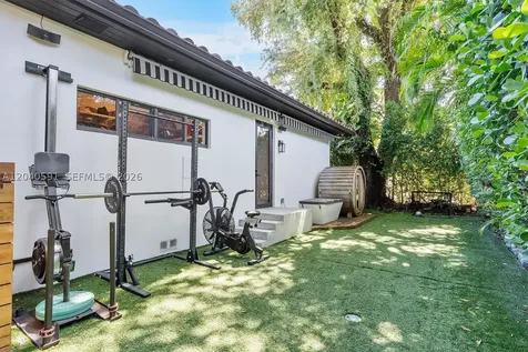 547 NE 59th Street Miami FL 33137