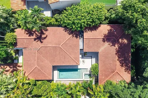 547 NE 59th Street Miami FL 33137
