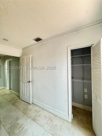 11340 SW 41st Terrace Miami FL 33165