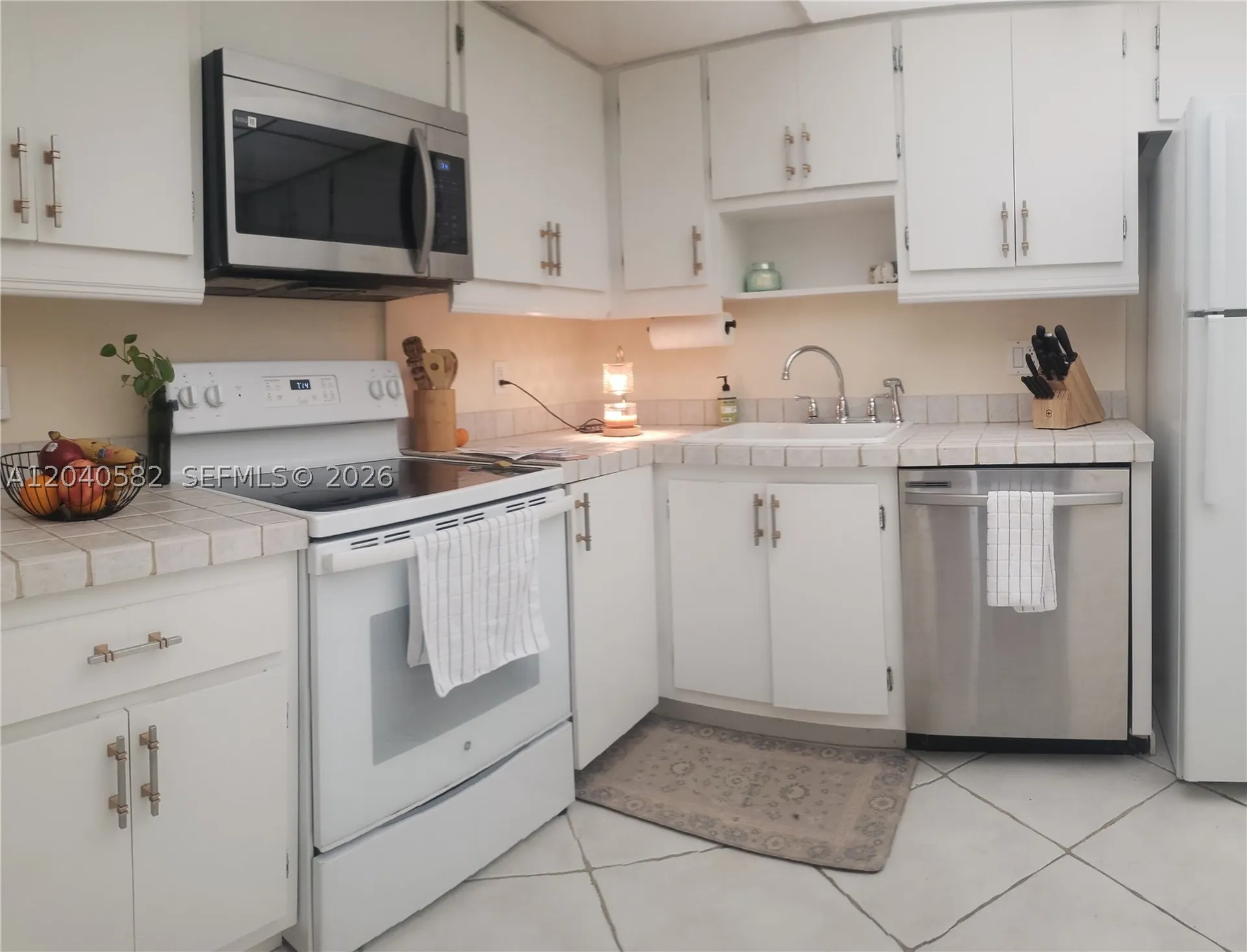 550 Oaks Lane Pompano Beach FL 33069