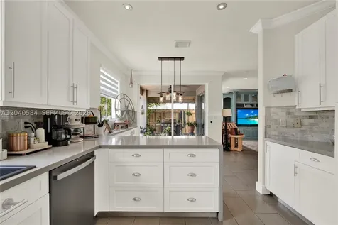 11921 SW 126th Terrace Miami FL 33186