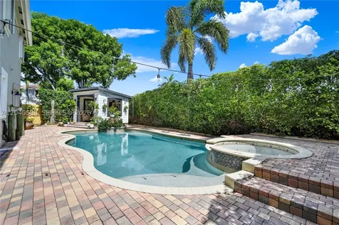 11921 SW 126th Terrace Miami FL 33186