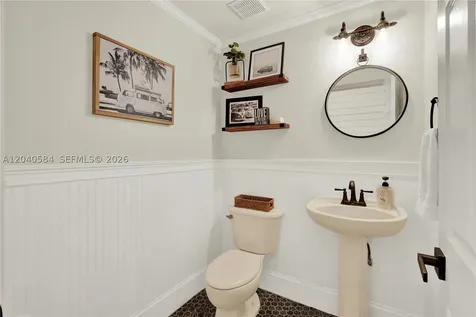 11921 SW 126th Terrace Miami FL 33186