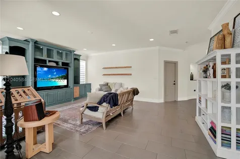 11921 SW 126th Terrace Miami FL 33186