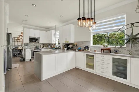 11921 SW 126th Terrace Miami FL 33186