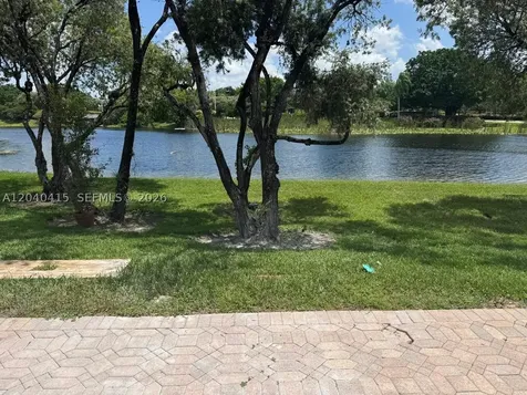 2360 Dover Weston FL 33326