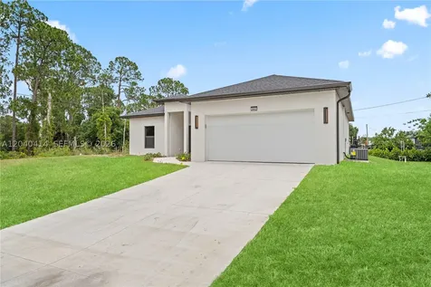 2602 E 2nd Street Lehigh Acres FL 33936