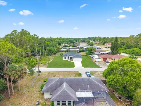 2602 E 2nd Street Lehigh Acres FL 33936