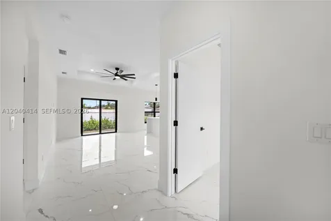 2602 E 2nd Street Lehigh Acres FL 33936