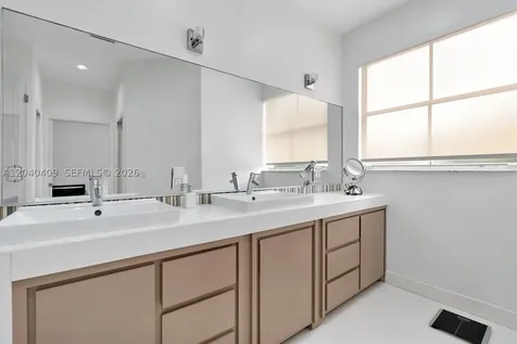 2517 SW 148th Court Miami FL 33185