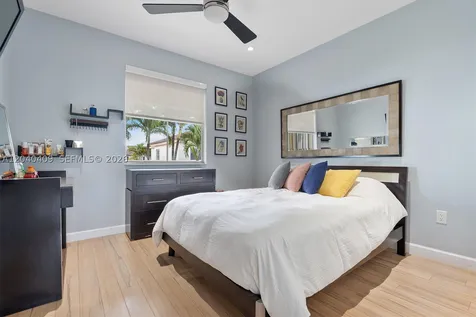 2517 SW 148th Court Miami FL 33185