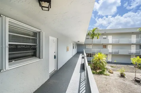 1725 W 60th Street Hialeah FL 33012