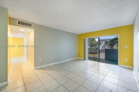 1725 W 60th Street Hialeah FL 33012
