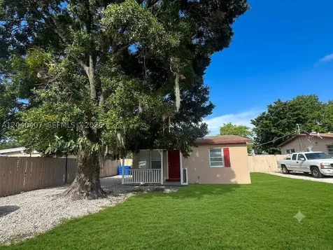 820 NW 4th Avenue Fort Lauderdale FL 33311