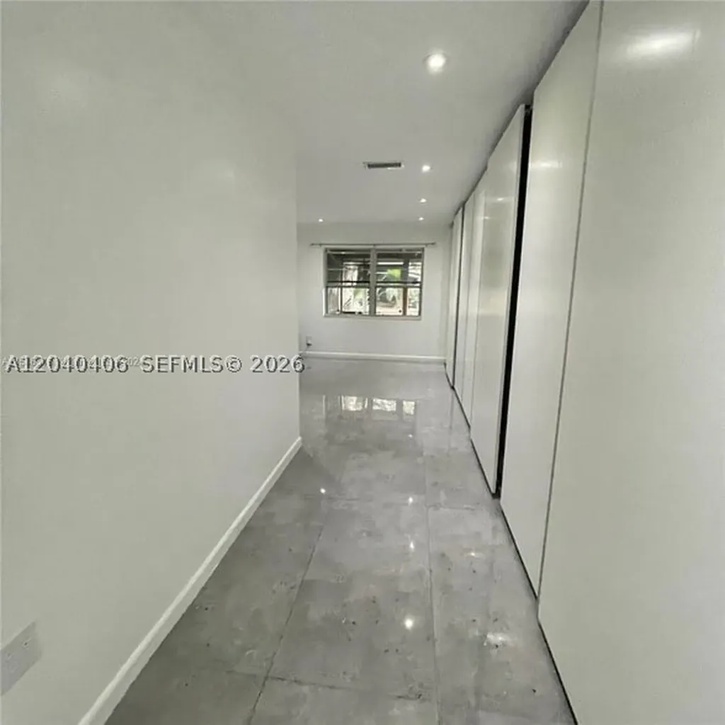 112 Fox Road Hollywood FL 33024