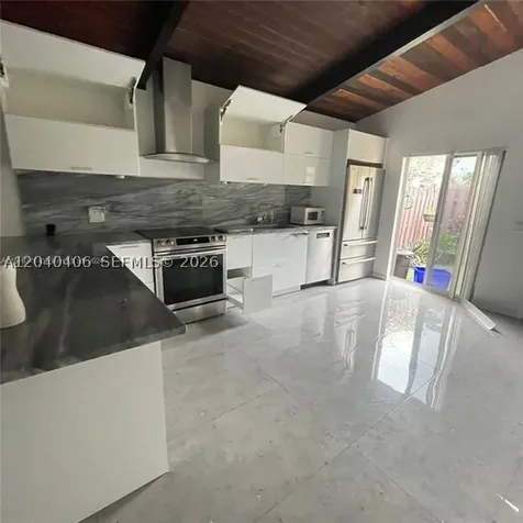112 Fox Road Hollywood FL 33024