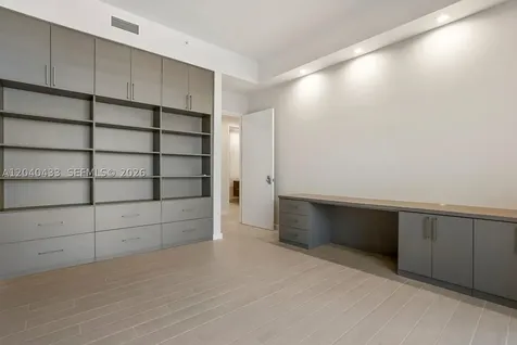 275 Giralda Avenue Coral Gables FL 33134