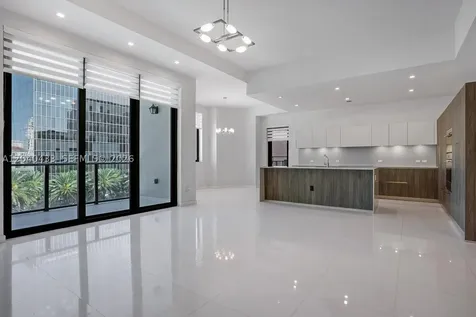 275 Giralda Avenue Coral Gables FL 33134