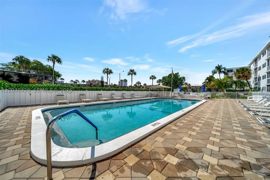 3221 NE 8th Street Pompano Beach FL 33062