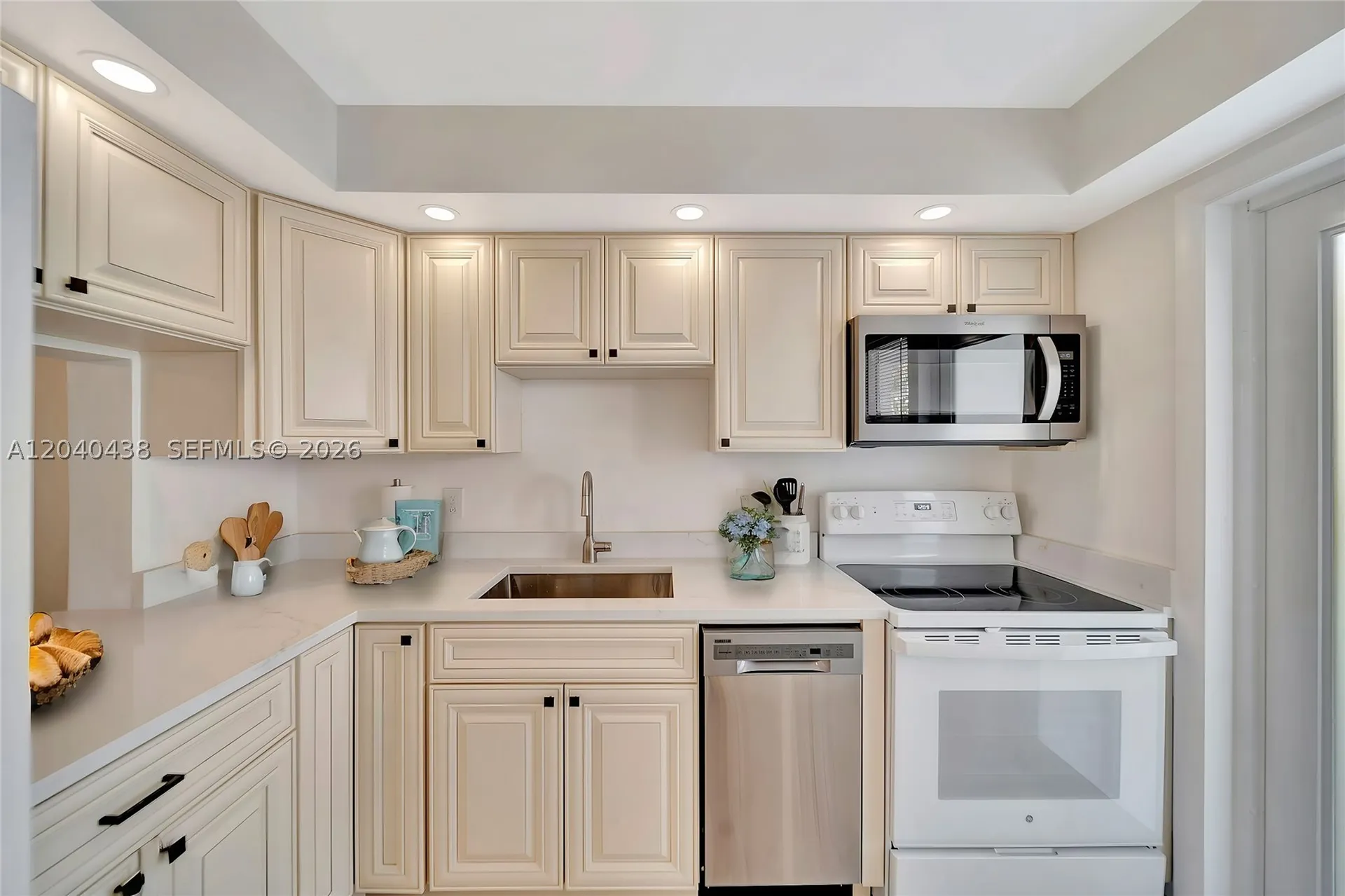 3221 NE 8th Street Pompano Beach FL 33062