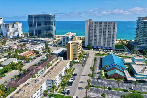 3221 NE 8th Street Pompano Beach FL 33062